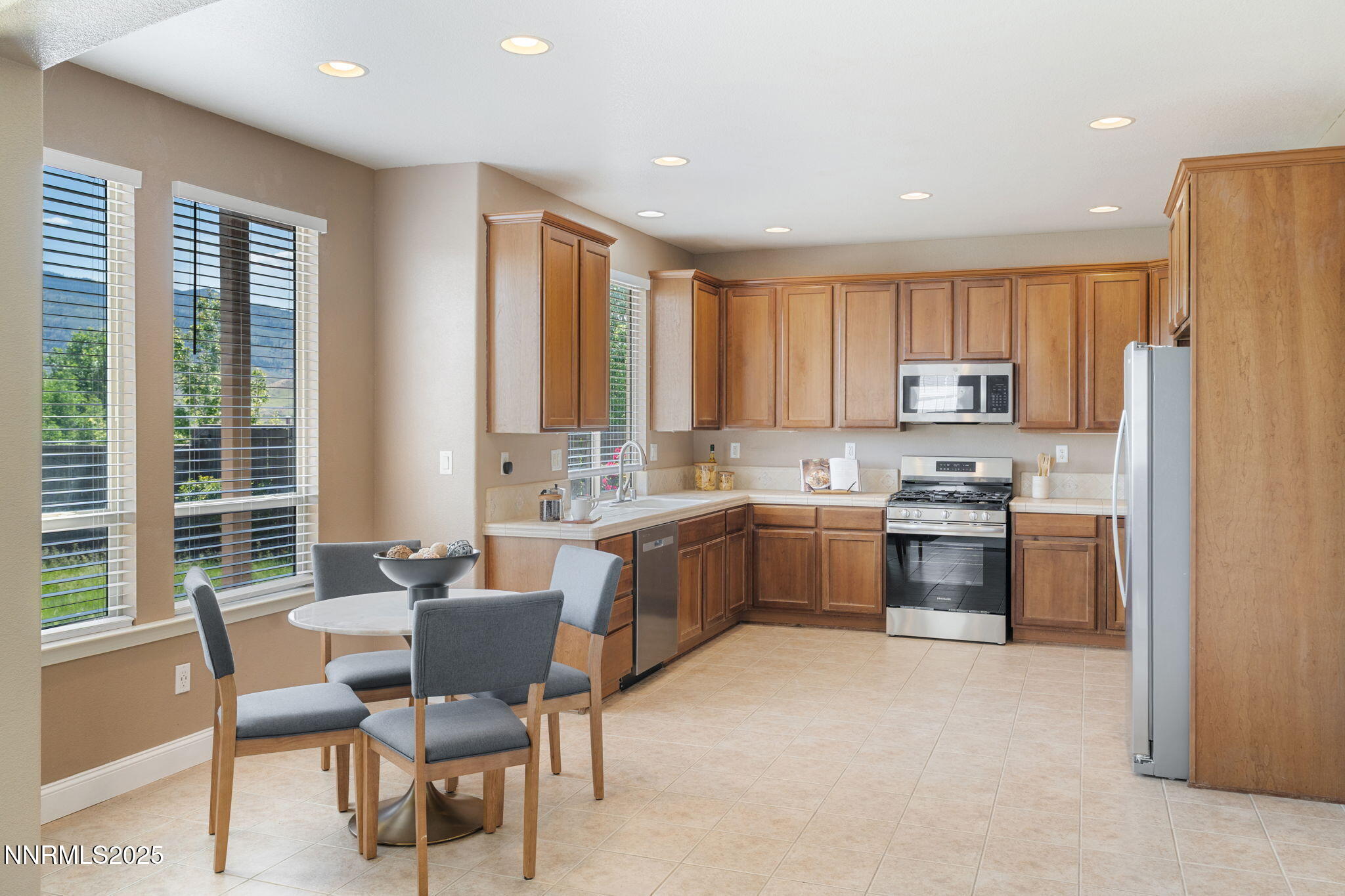 7030 Sterling Point Court Reno, NV 89523 - Photo 17 of 54 20-web-or-mls-DSC07711