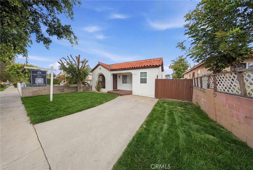 1311 West R Street Wilmington, CA 90744 - Photo 4 of 67