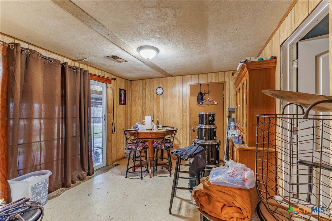 5472 Knob Creek Spur Temple, TX 76501 - Photo 12 of 27 a view of a livingroom with furniture
