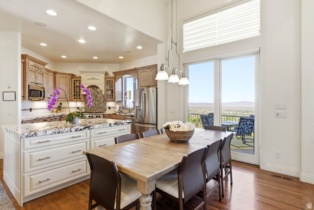 908 Fremont Road Bountiful, UT 84010 - Photo 16 of 120