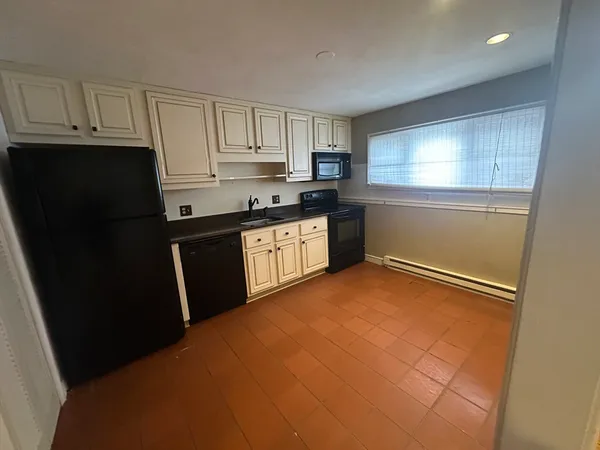 $2,500 | 87 Phelps Street, Unit 87, Marlborough, MA 01752