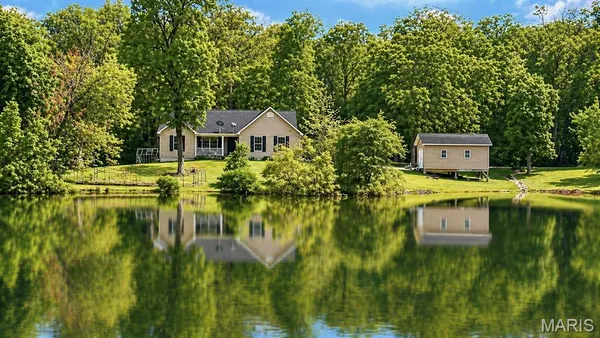 $549,900 | 21212 Oak Trail, Warrenton, MO 63383