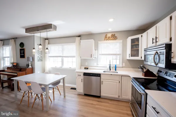 $427,400 | 1817 West Clear Lake Drive, Salisbury, MD 21804