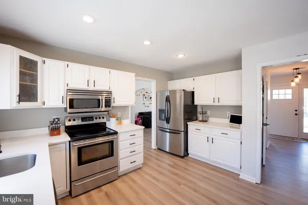 $427,400 | 1817 West Clear Lake Drive, Salisbury, MD 21804