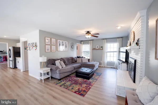 $427,400 | 1817 West Clear Lake Drive, Salisbury, MD 21804