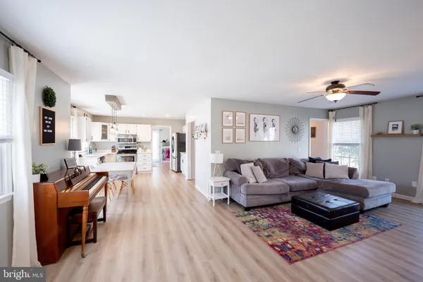 $427,400 | 1817 West Clear Lake Drive, Salisbury, MD 21804