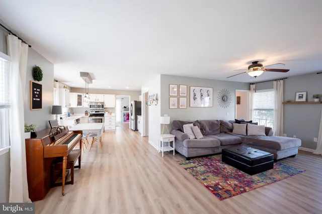 $427,400 | 1817 West Clear Lake Drive, Salisbury, MD 21804