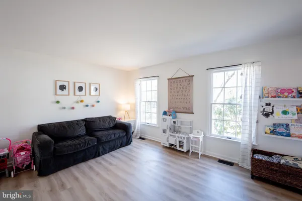 $427,400 | 1817 West Clear Lake Drive, Salisbury, MD 21804