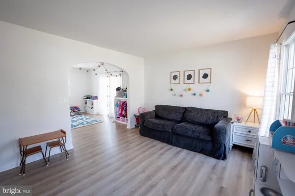 $427,400 | 1817 West Clear Lake Drive, Salisbury, MD 21804