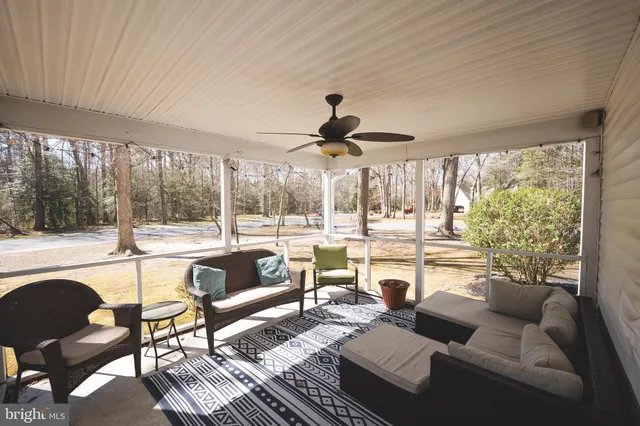 $427,400 | 1817 West Clear Lake Drive, Salisbury, MD 21804