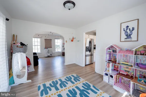 $427,400 | 1817 West Clear Lake Drive, Salisbury, MD 21804