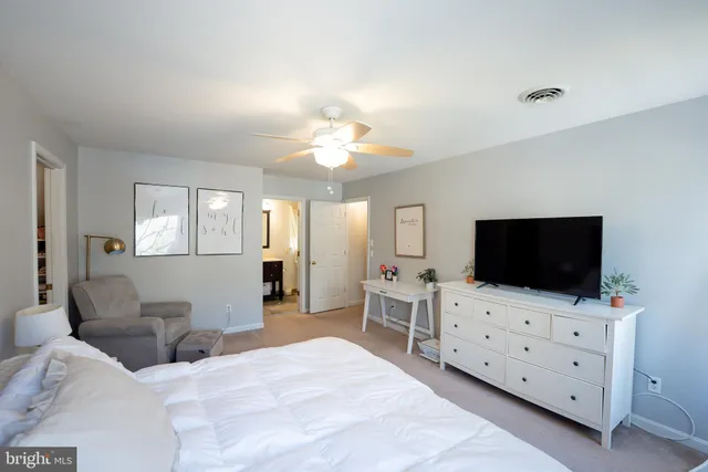 $427,400 | 1817 West Clear Lake Drive, Salisbury, MD 21804