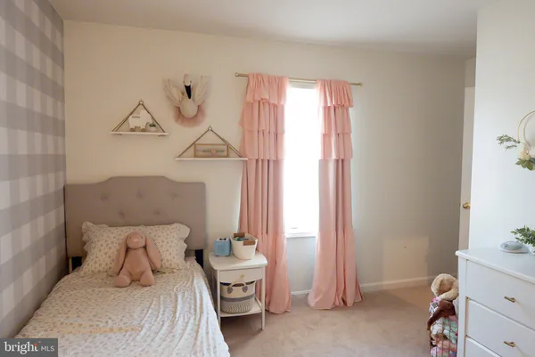 $427,400 | 1817 West Clear Lake Drive, Salisbury, MD 21804