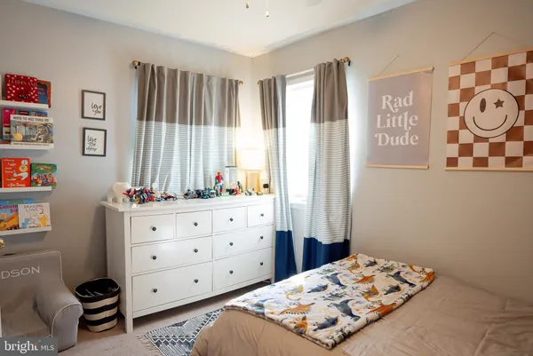 $427,400 | 1817 West Clear Lake Drive, Salisbury, MD 21804