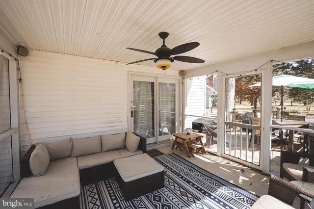 $427,400 | 1817 West Clear Lake Drive, Salisbury, MD 21804