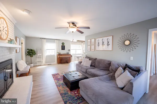 $427,400 | 1817 West Clear Lake Drive, Salisbury, MD 21804