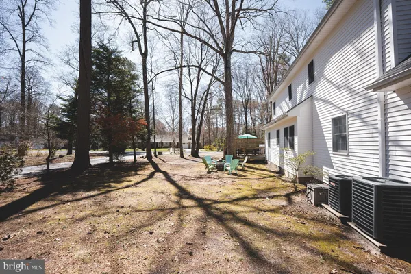 $427,400 | 1817 West Clear Lake Drive, Salisbury, MD 21804