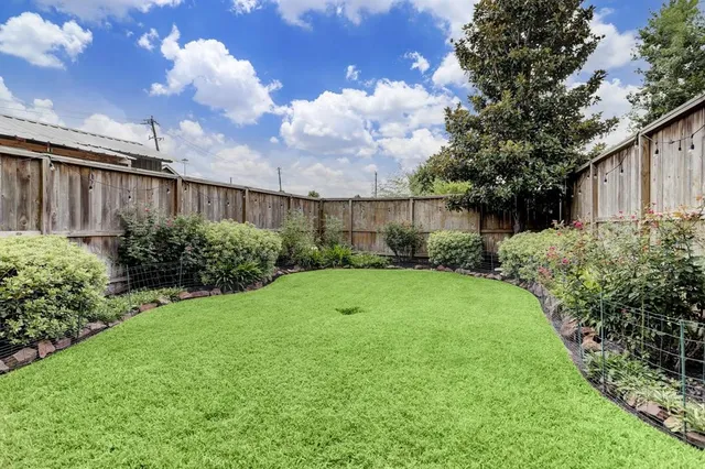 $3,400 | 5805 Larkin Street, Houston, TX 77007