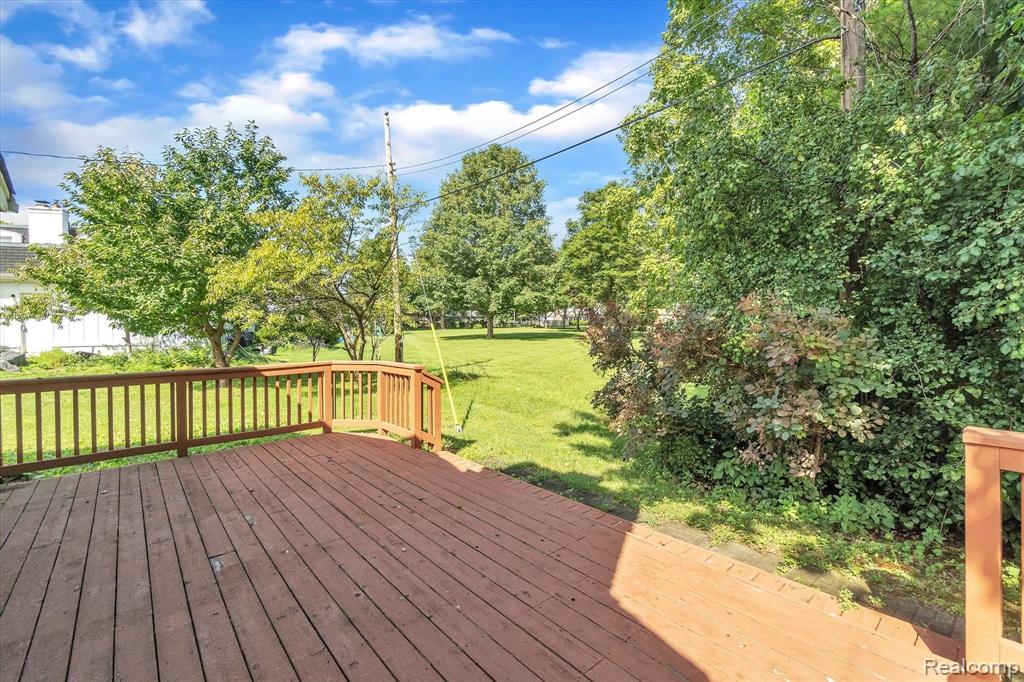 29537 Fox Grove Road Farmington Hills, MI 48334 - Photo 30 of 37