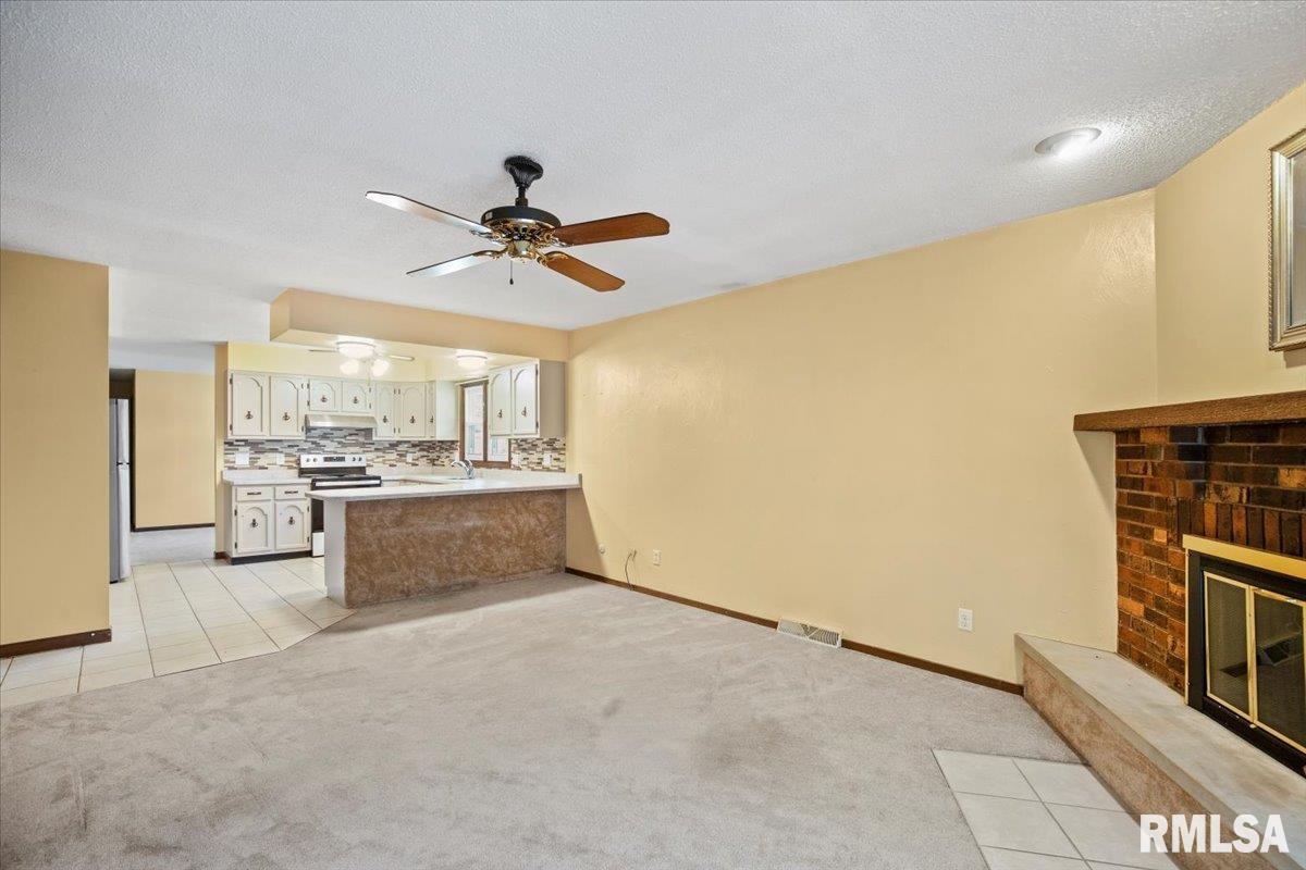 9 Red Oak Lane Springfield, IL 62712 - Photo 11 of 28