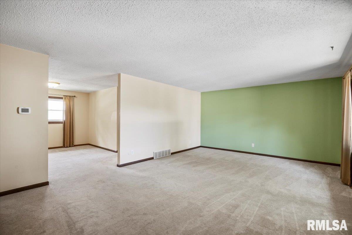 9 Red Oak Lane Springfield, IL 62712 - Photo 17 of 28