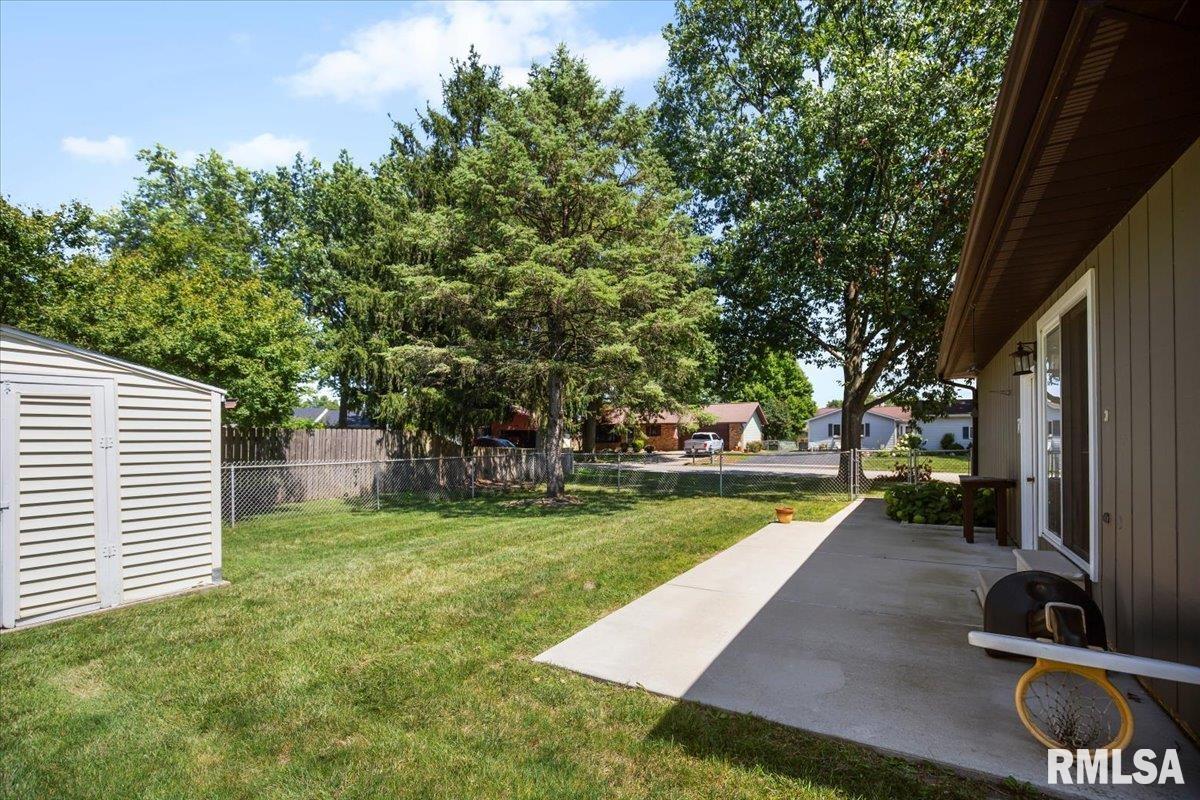 9 Red Oak Lane Springfield, IL 62712 - Photo 6 of 28