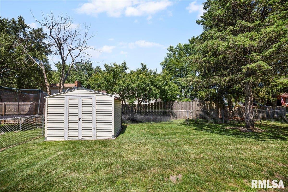 9 Red Oak Lane Springfield, IL 62712 - Photo 7 of 28