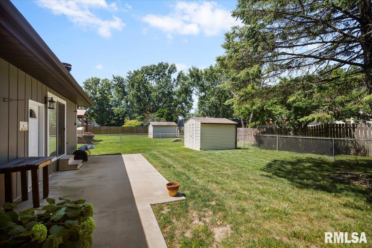 9 Red Oak Lane Springfield, IL 62712 - Photo 8 of 28