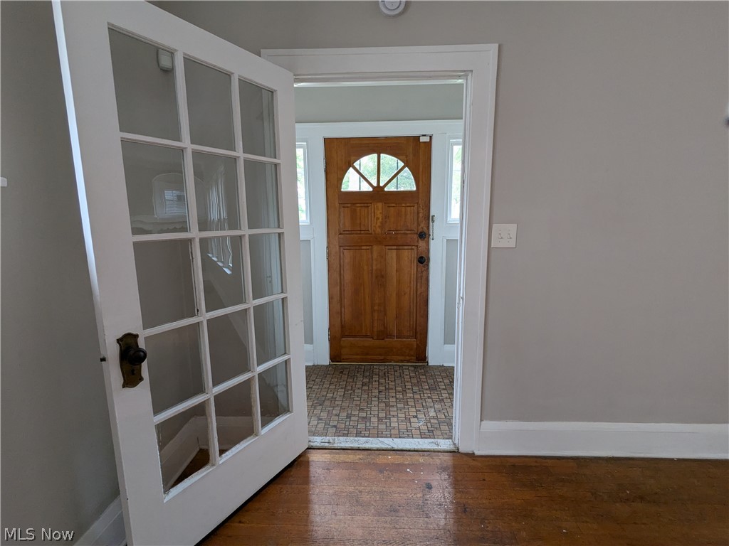 1151 Quilliams Road Cleveland Heights, OH 44121 - Photo 3 of 30