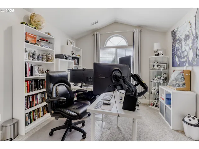 $619,000 | 821 North 27th Avenue, Cornelius, OR 97113