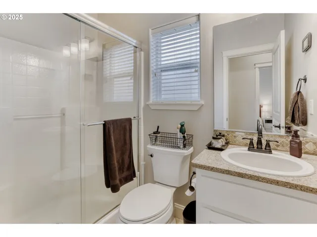 $619,000 | 821 North 27th Avenue, Cornelius, OR 97113