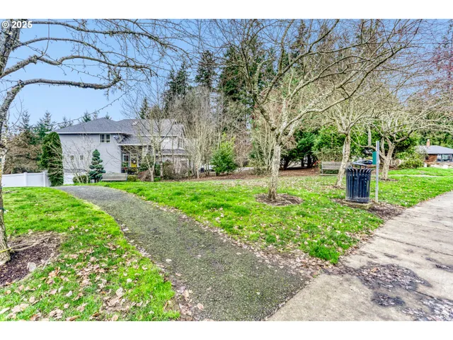 $619,000 | 821 North 27th Avenue, Cornelius, OR 97113