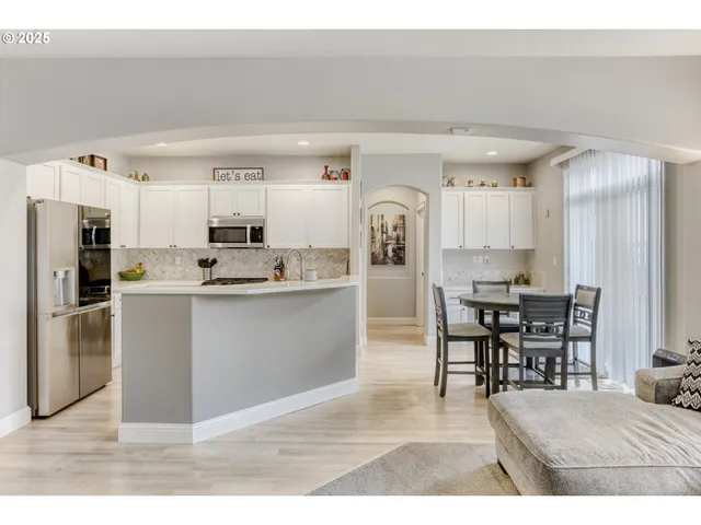 $619,000 | 821 North 27th Avenue, Cornelius, OR 97113