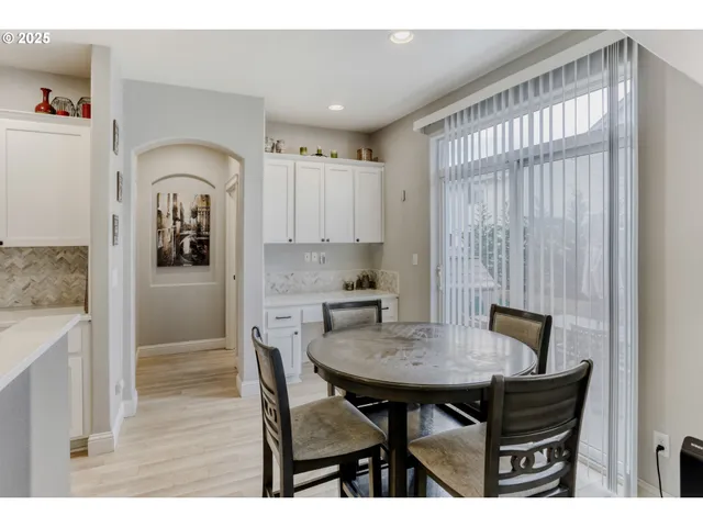 $619,000 | 821 North 27th Avenue, Cornelius, OR 97113