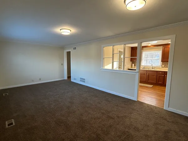 $2,050 | 378 Council Trail, Lake In The Hills, IL 60156