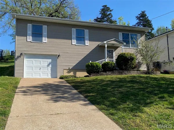 $215,000 | 117 East 13th Street, Hermann, MO 65041