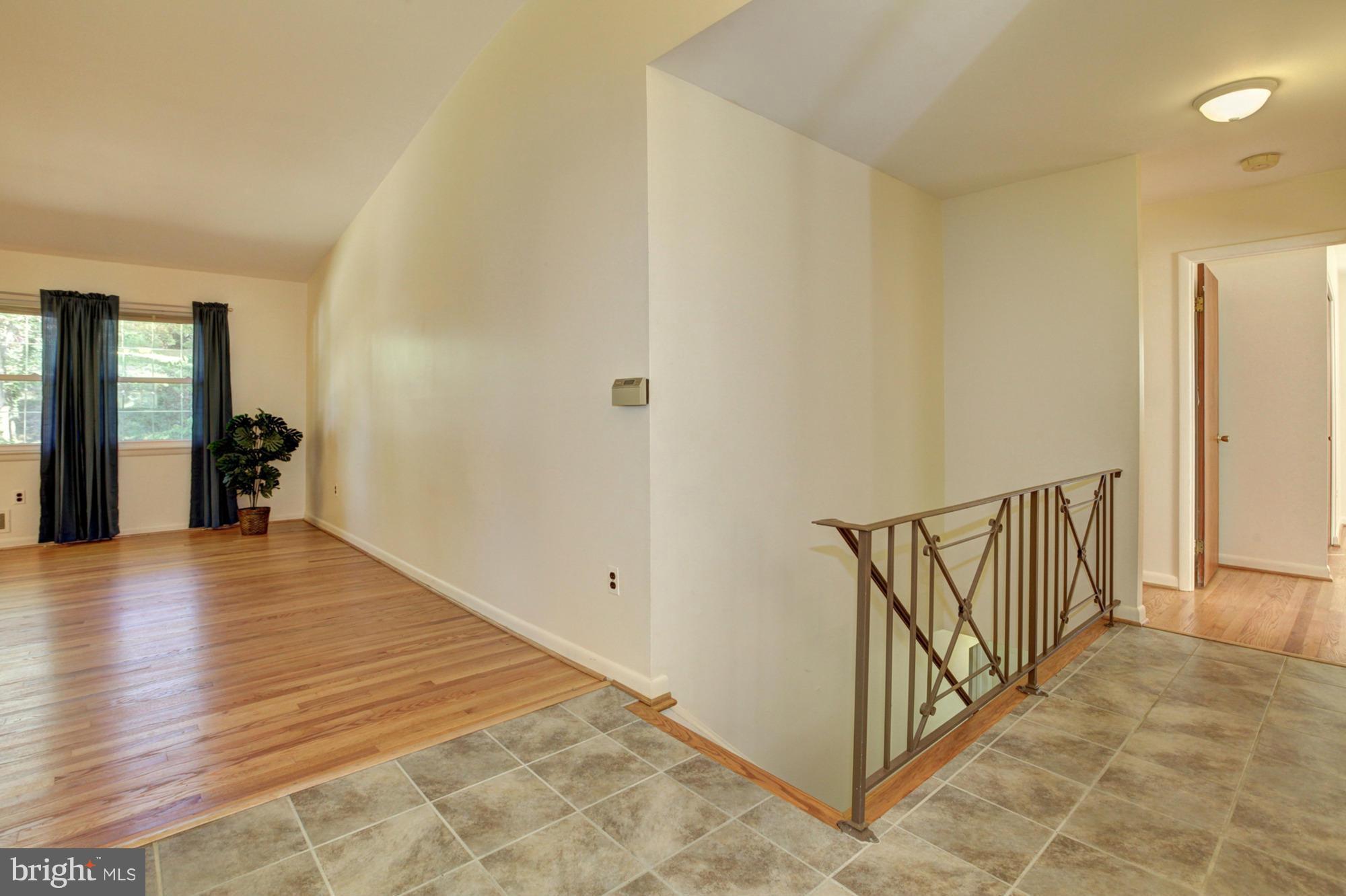 1118 Tiffany Road Silver Spring, MD 20904 - Photo 3 of 30 Foyer