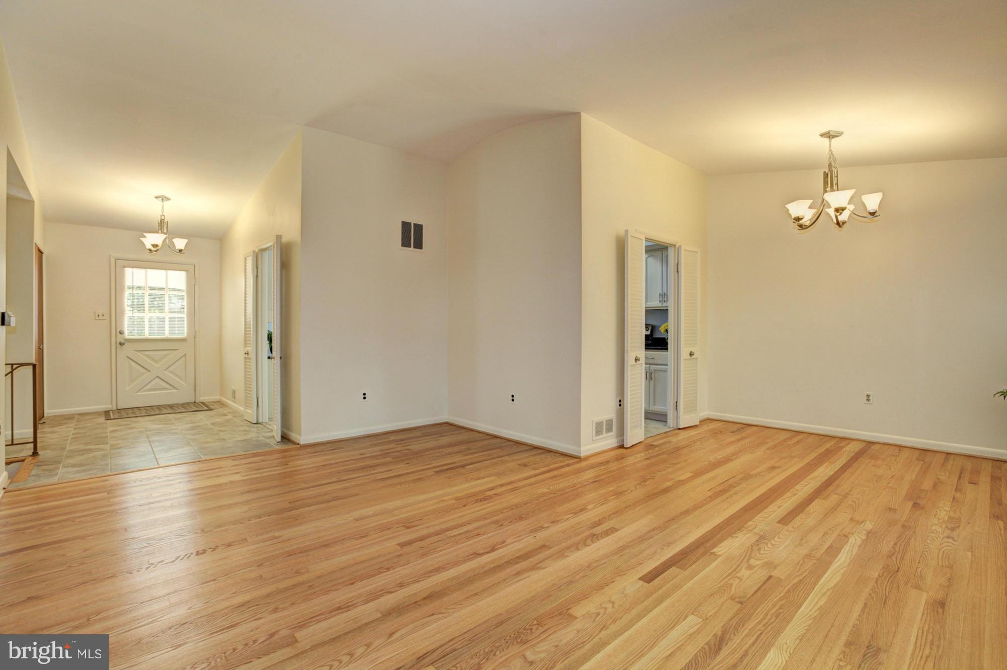 1118 Tiffany Road Silver Spring, MD 20904 - Photo 7 of 30 Living Room
