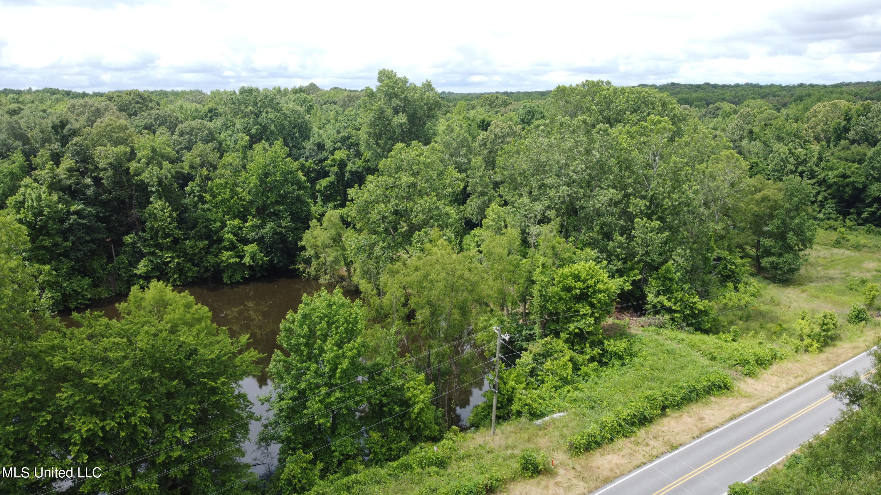 2065 Prichard Road Coldwater, MS 38618 - Photo 11 of 18 DJI_0976