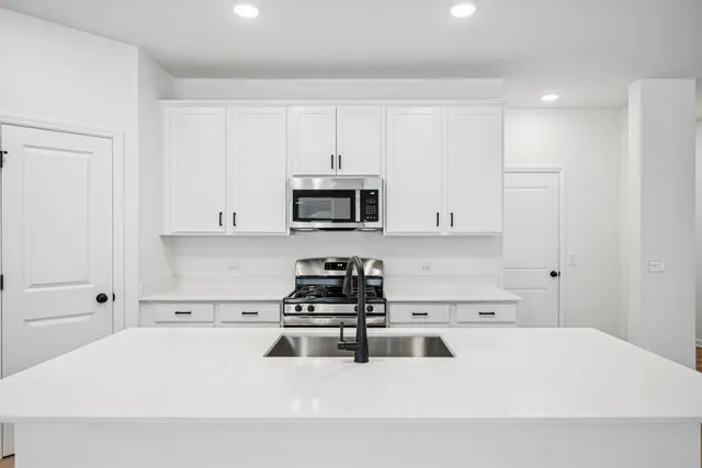 $470,000 | 1155 151st Street West, Rosemount, MN 55068