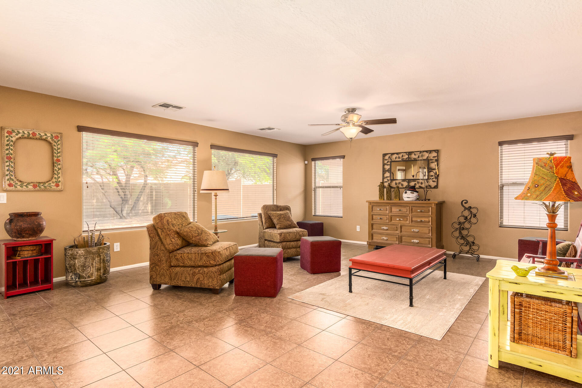 40352 West Novak Lane Maricopa, AZ 85138 - Photo 5 of 25 5