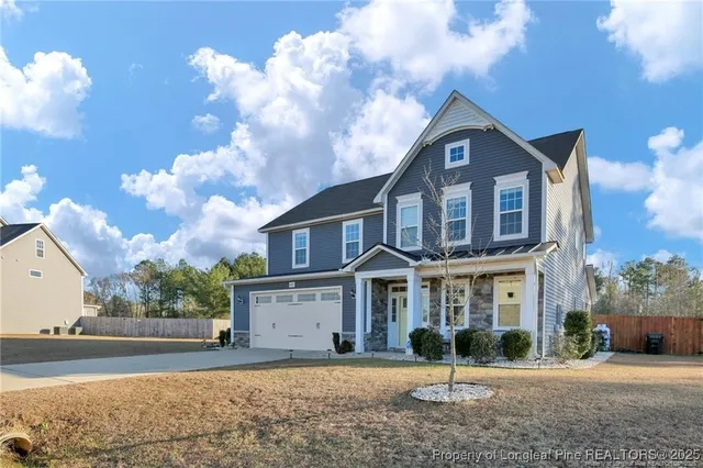 $415,000 | 1427 Creekwood Road, Hope Mills, NC 28348