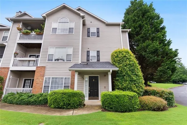 $1,875 | 701 Vinings Forest Lane, Smyrna, GA 30080