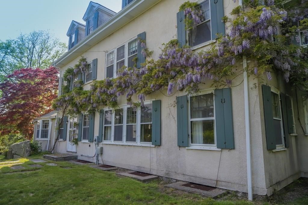 8 Ocean View Highway Westerly, RI 02891 - Photo 2 of 25