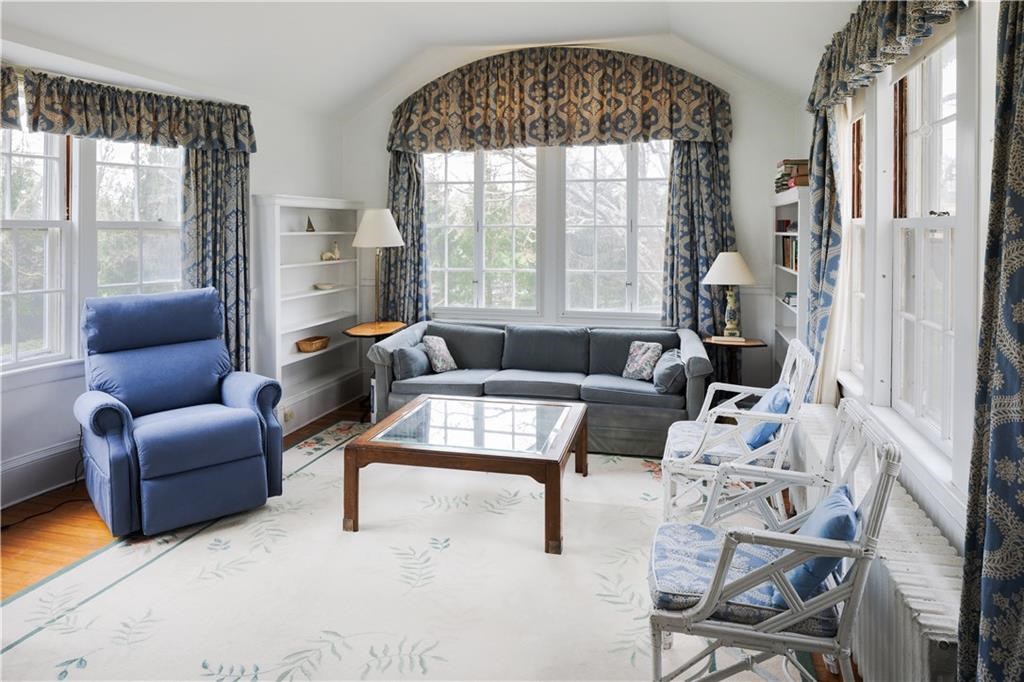 8 Ocean View Highway Westerly, RI 02891 - Photo 9 of 25