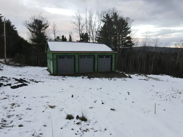 $199,900 | 1801 Hostile Valley Road, Palermo, ME 04354