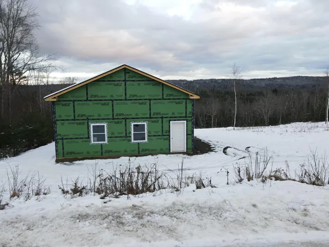 $199,900 | 1801 Hostile Valley Road, Palermo, ME 04354