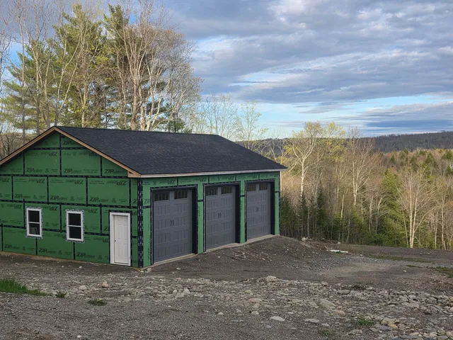 $199,900 | 1801 Hostile Valley Road, Palermo, ME 04354