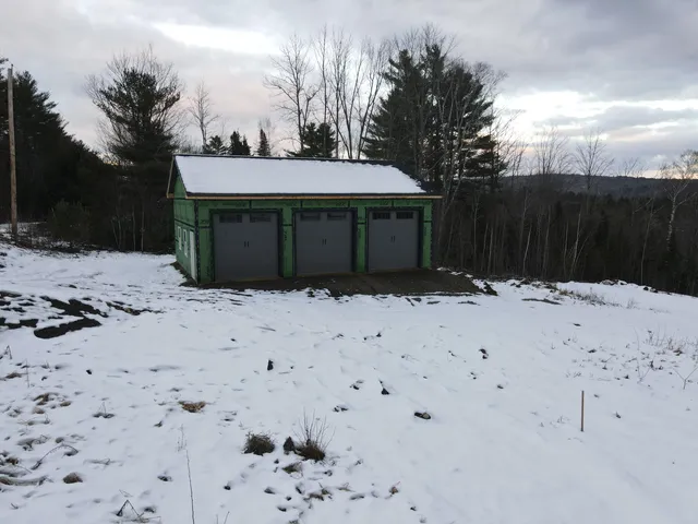 $199,900 | 1801 Hostile Valley Road, Palermo, ME 04354