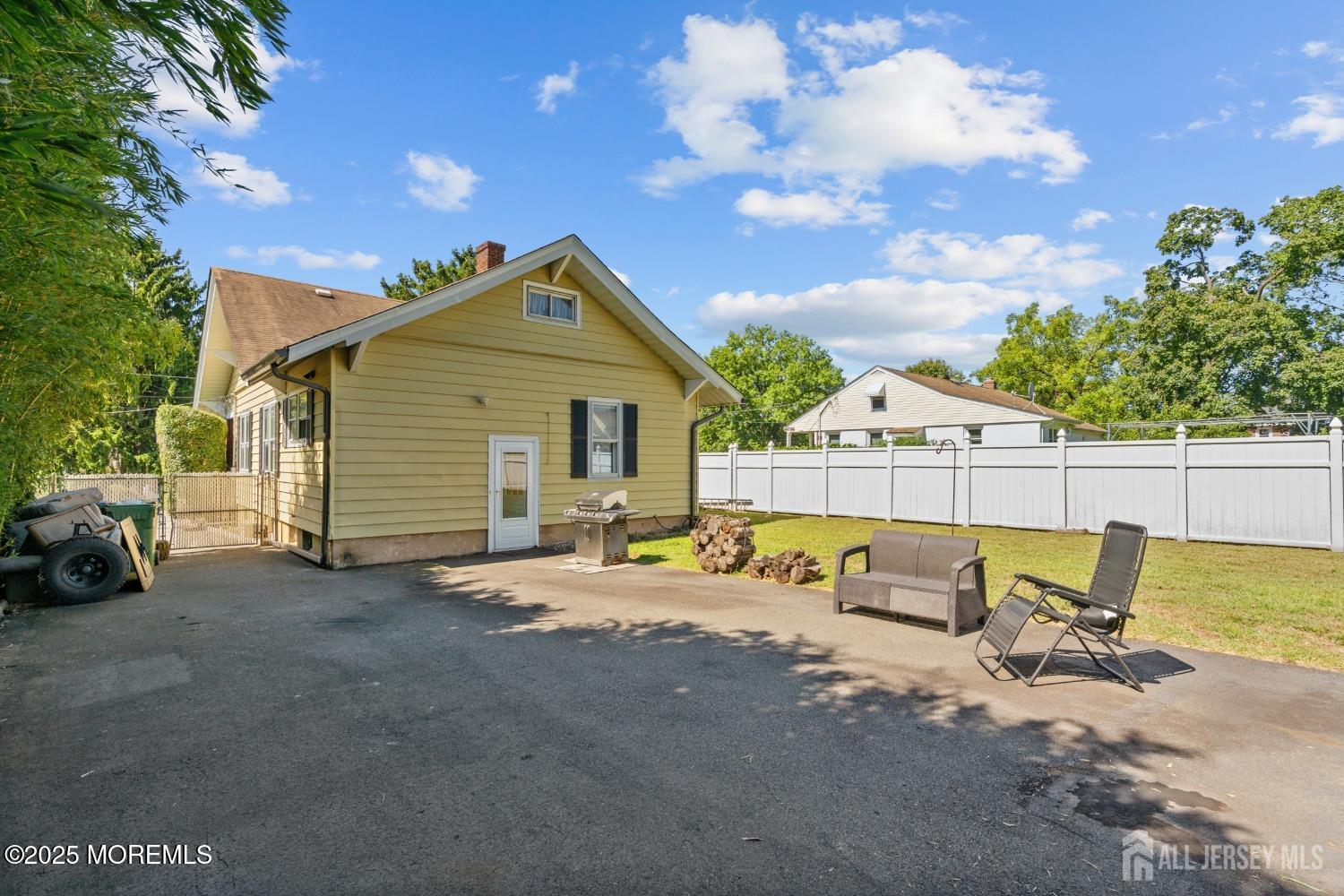 23 Reed Street Edison, NJ 08817 - Photo 21 of 21 031ef3b5-6867-415d-9ca5-f6e39034ce10